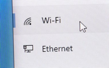Ekran defterinde Wi-Fi ve Ethernet simgeleri