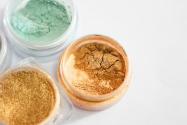 Altın glitter, parlak kaptırdın. Parlak parlak tırnak tasarım