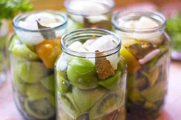 canned tomatoes, green tomato canning, preparations