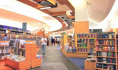 Dubai Alışveriş Merkezi, Arapça okuma ve eğitim kitap alışveriş,  