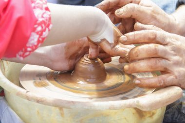 Kil çömlek eğitim modelleme öğrenme çocuk