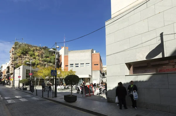 San Vicente del RAS altı kat dikey bahçeye — Stok fotoğraf