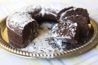 Şeker cam ev yapımı çikolatalı kek 