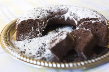 Şeker cam ev yapımı çikolatalı kek 