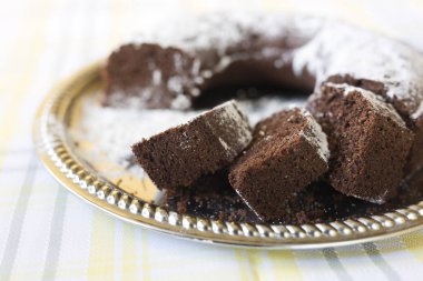 Şeker cam ev yapımı çikolatalı kek 