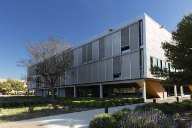 Elche Miguel Hernandez Üniversitesi için karşılık gelen yapı