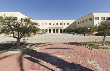 Elche Miguel Hernandez Üniversitesi için karşılık gelen yapı
