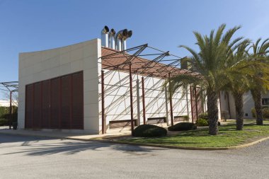 Elche Miguel Hernandez Üniversitesi için karşılık gelen yapı