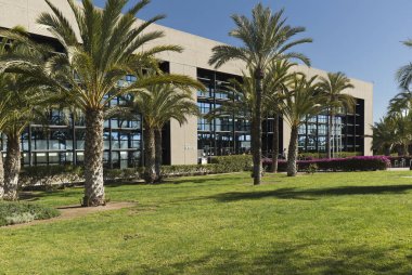 Elche Miguel Hernandez Üniversitesi için karşılık gelen yapı