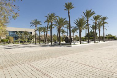 Elche Miguel Hernandez Üniversitesi için karşılık gelen yapı