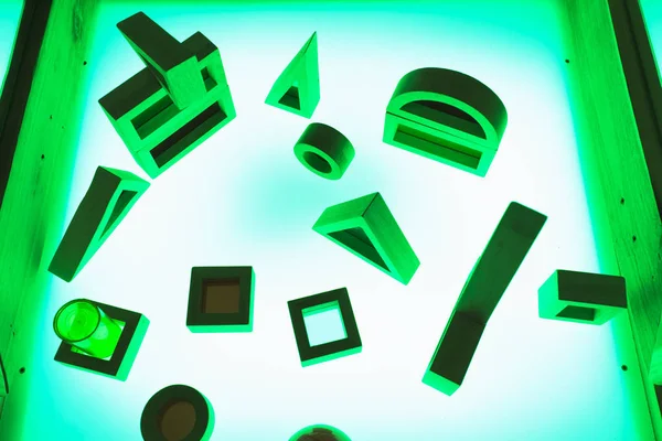 Yaşayan ve aktif eğitim alanı masa lambası