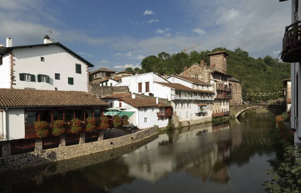 SAINT Jean PIED de bağlantı noktası.