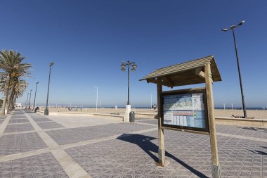 Sonbaharda Malvarrosa Beach