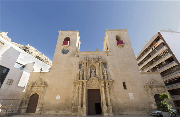 Fachada da Basílica de Santa Maria em Alicante . — Fotografia de Stock