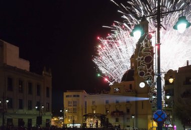 Plaza de İspanya Magi varış için Fireworks 