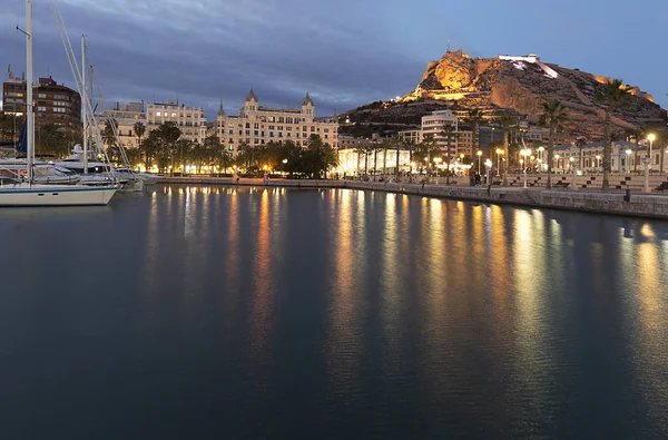 Panoramę miasta Alicante od portu. — Zdjęcie stockowe
