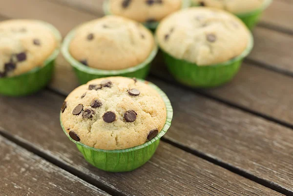 Hembakade muffins med naturliga produkter. — Stockfoto