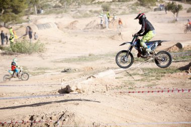 Elche, İspanya. 19 Kasım 2019: İspanya 'nın Elche şehrinde motokros yarışması.