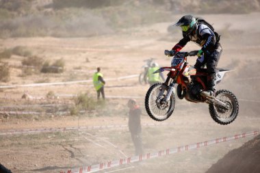 Elche, İspanya. 19 Kasım 2019: İspanya 'nın Elche şehrinde motokros yarışması.