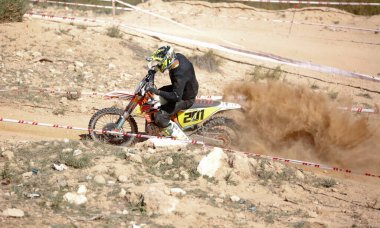 Elche, İspanya. 19 Kasım 2019: İspanya 'nın Elche şehrinde motokros yarışması.