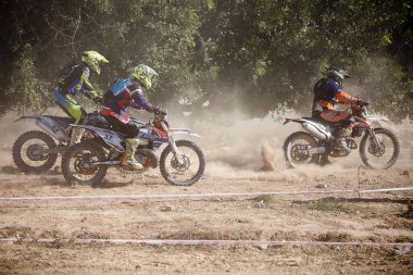 Elche, İspanya. 19 Kasım 2019: İspanya 'nın Elche şehrinde motokros yarışması.