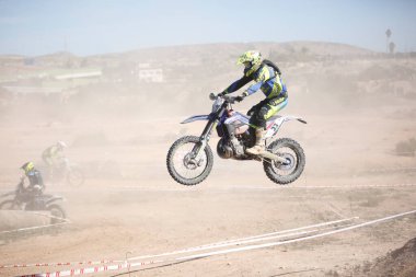 Elche, İspanya. 19 Kasım 2019: İspanya 'nın Elche şehrinde motokros yarışması.