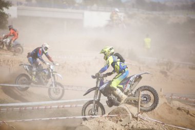 Elche, İspanya. 19 Kasım 2019: İspanya 'nın Elche şehrinde motokros yarışması.