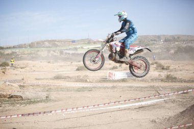 Elche, İspanya. 19 Kasım 2019: İspanya 'nın Elche şehrinde motokros yarışması.