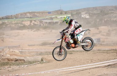 Elche, İspanya. 19 Kasım 2019: İspanya 'nın Elche şehrinde motokros yarışması.