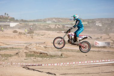 Elche, İspanya. 19 Kasım 2019: İspanya 'nın Elche şehrinde motokros yarışması.