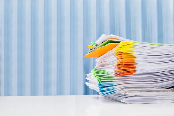 Documentos en papel, Documentos sobre la mesa de trabajo . — Foto de Stock