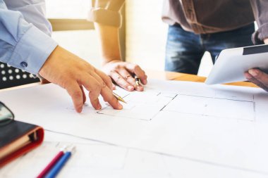 Mimarlık mühendislik çalışması toplantı d planı işyerinde