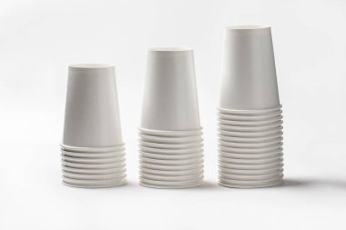 Tay kağıt kahve Kupası beyaz arka plan üzerinde.