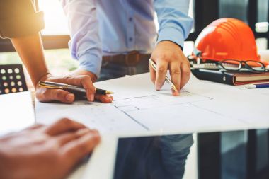 Mimarlık mühendislik çalışması toplantı d planı işyerinde