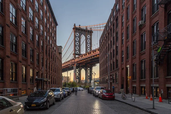 Puente Manhattan en la ciudad de Nueva York — Foto de Stock