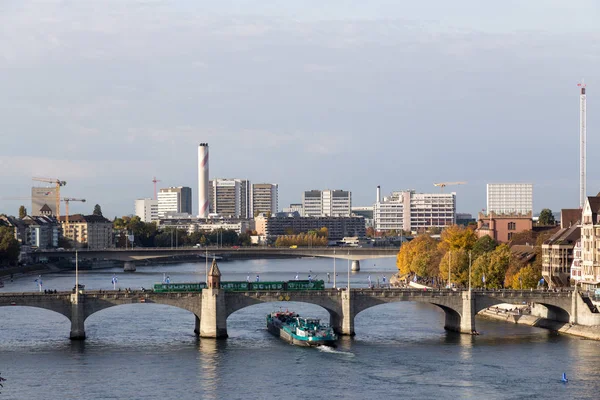 Mittelbrücke über den Rhein in Basel — Stockfoto