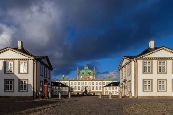 Fredensborg palác v Dánsku — Stock fotografie