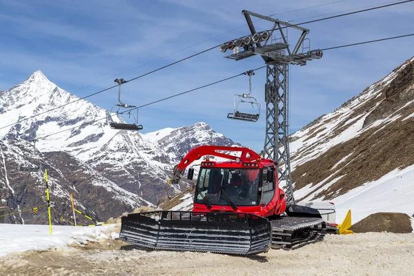 stock image Snow grooming machine