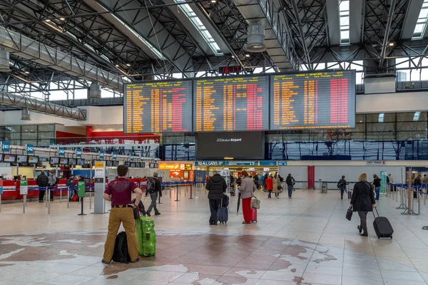 Praha internasjonale lufthavn – stockfoto