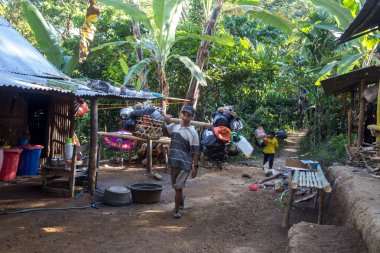 Porter Mt. Rinjani Trek