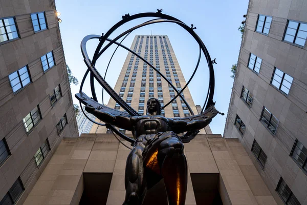 Atlas Statue in Rockefeller Center, NYC — 스톡 사진