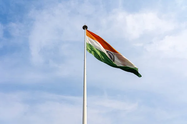 Індійський прапор в Центральному парку Нью-Делі — стокове фото