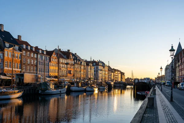 コペンハーゲンの有名なニャーハン、デンマーク — ストック写真