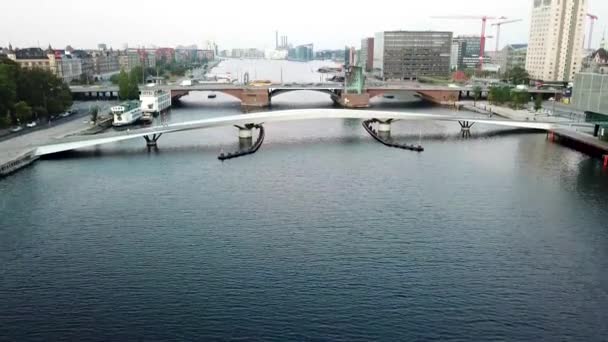 コペンハーゲン、デンマークの2つの橋ランゲブロとリールランゲブロ — ストック動画