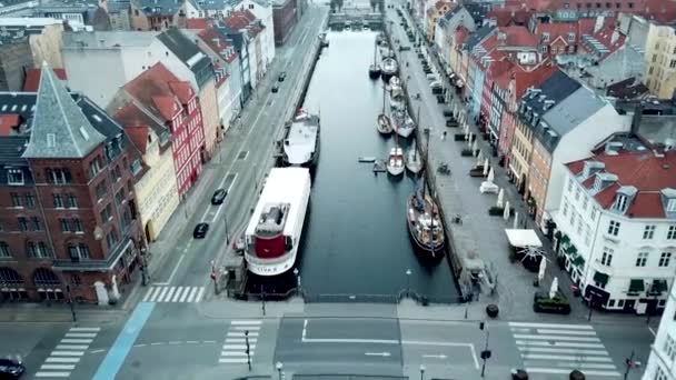Famoso Nyhavn en Copenhague, Dinamarca — Vídeos de Stock