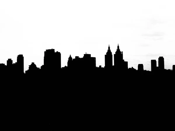 Silhouette of buildings in Central Park — Stock Photo, Image