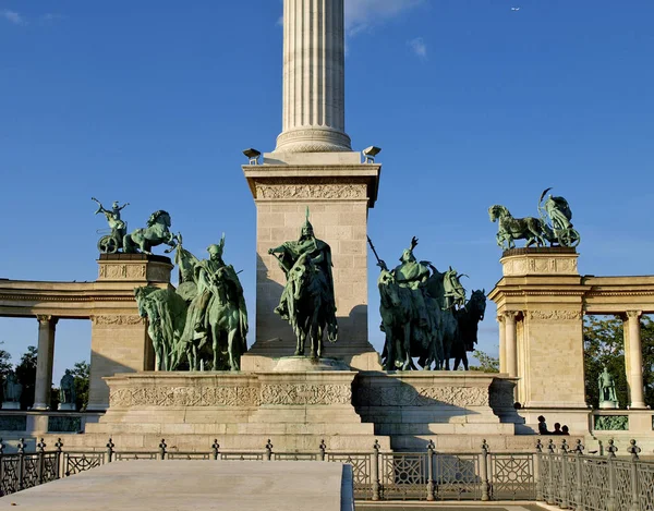 Plac Bohaterów w Budapeszcie — Zdjęcie stockowe