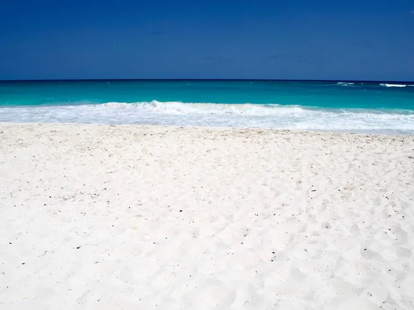 Spiaggia con sabbia bianca — Foto Stock