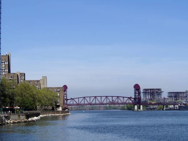 Roosevelt Island bridge in New York — Stock Photo, Image