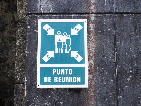 Toplantı noktası işareti İspanyolca — Stok fotoğraf
